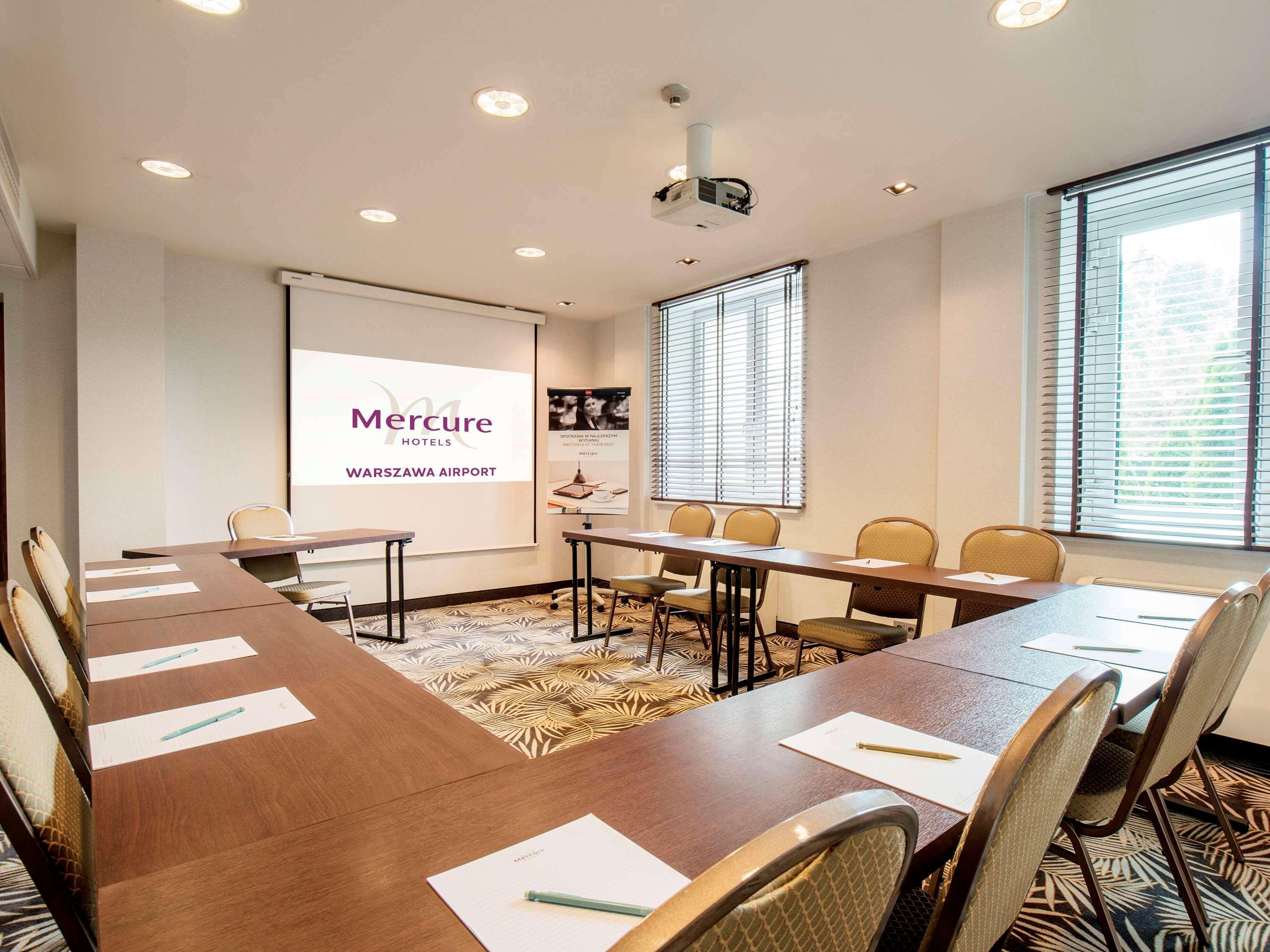Mercure Warszawa Airport Bagian luar foto