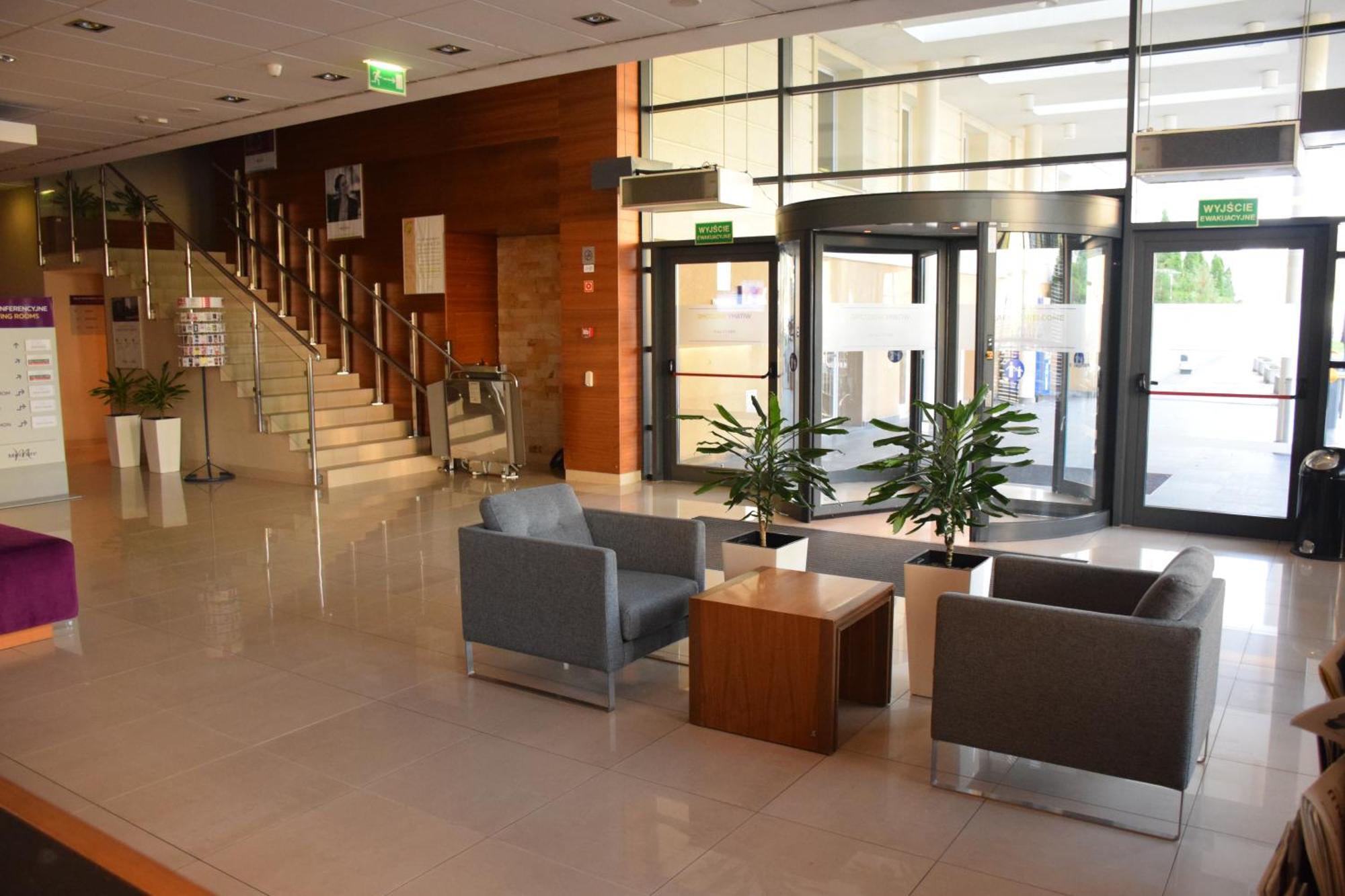 Mercure Warszawa Airport Bagian luar foto