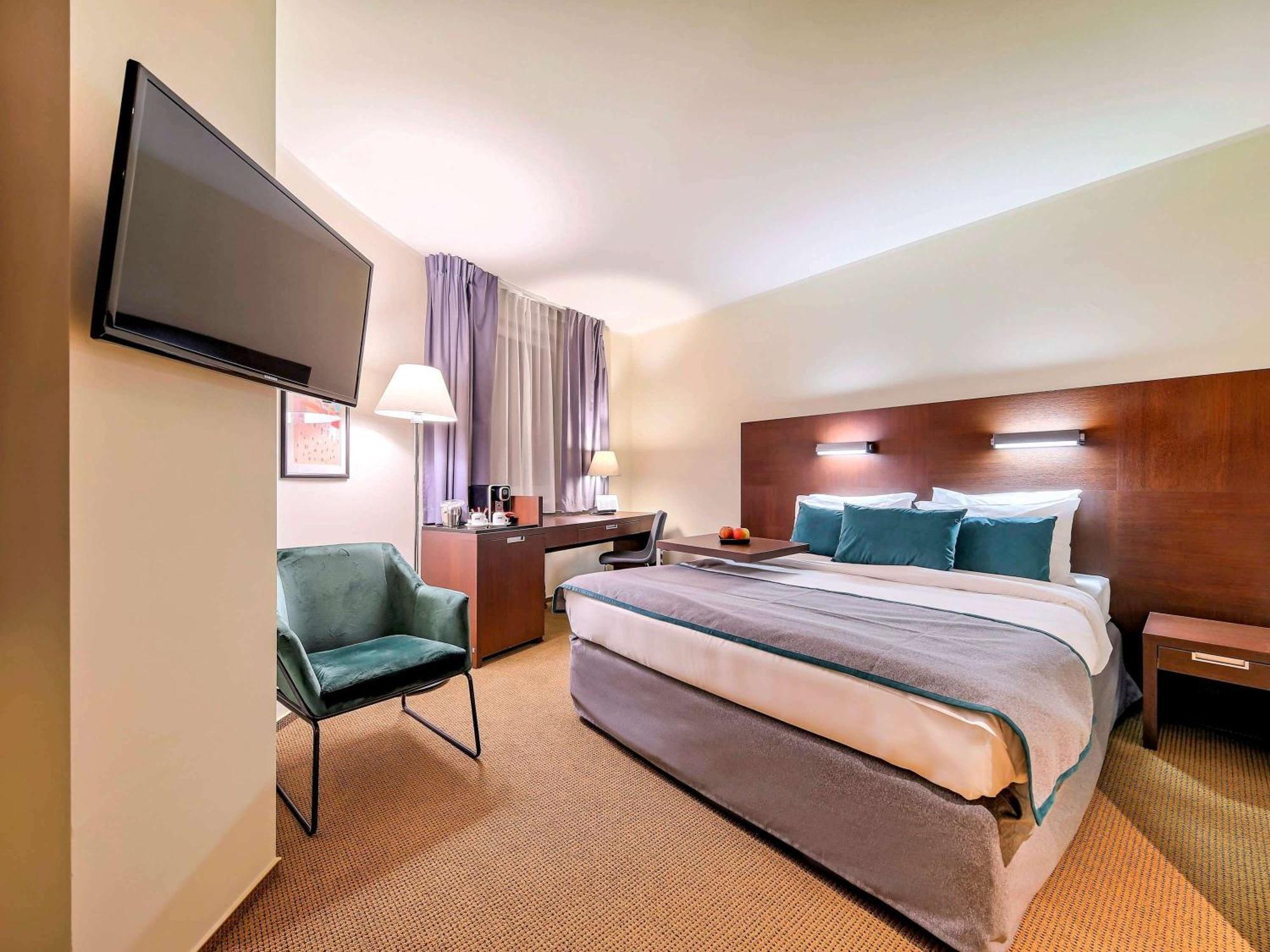 Mercure Warszawa Airport Bagian luar foto