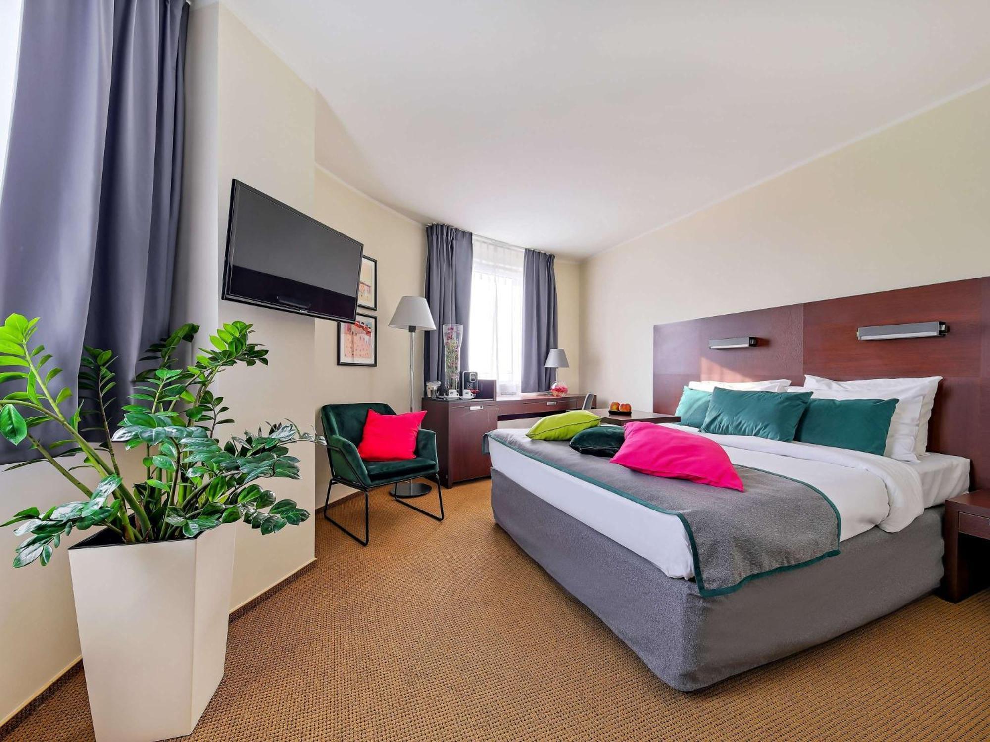 Mercure Warszawa Airport Bagian luar foto