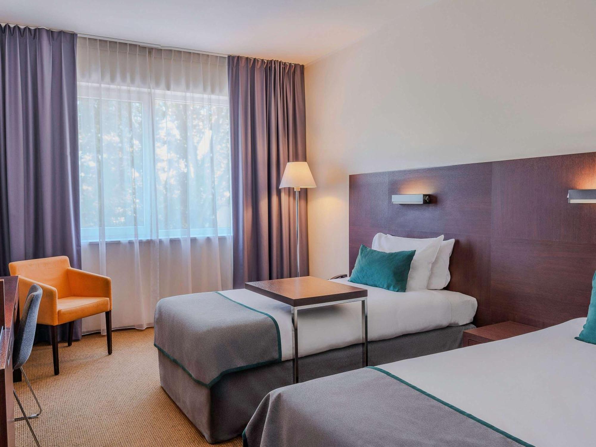 Mercure Warszawa Airport Bagian luar foto